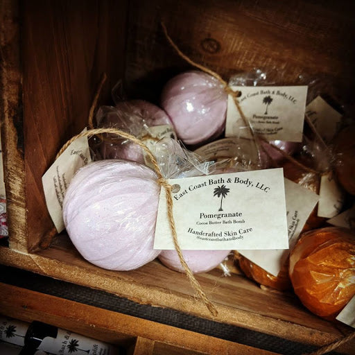 Pomegranate & Raw Cocoa Butter Bath Bomb